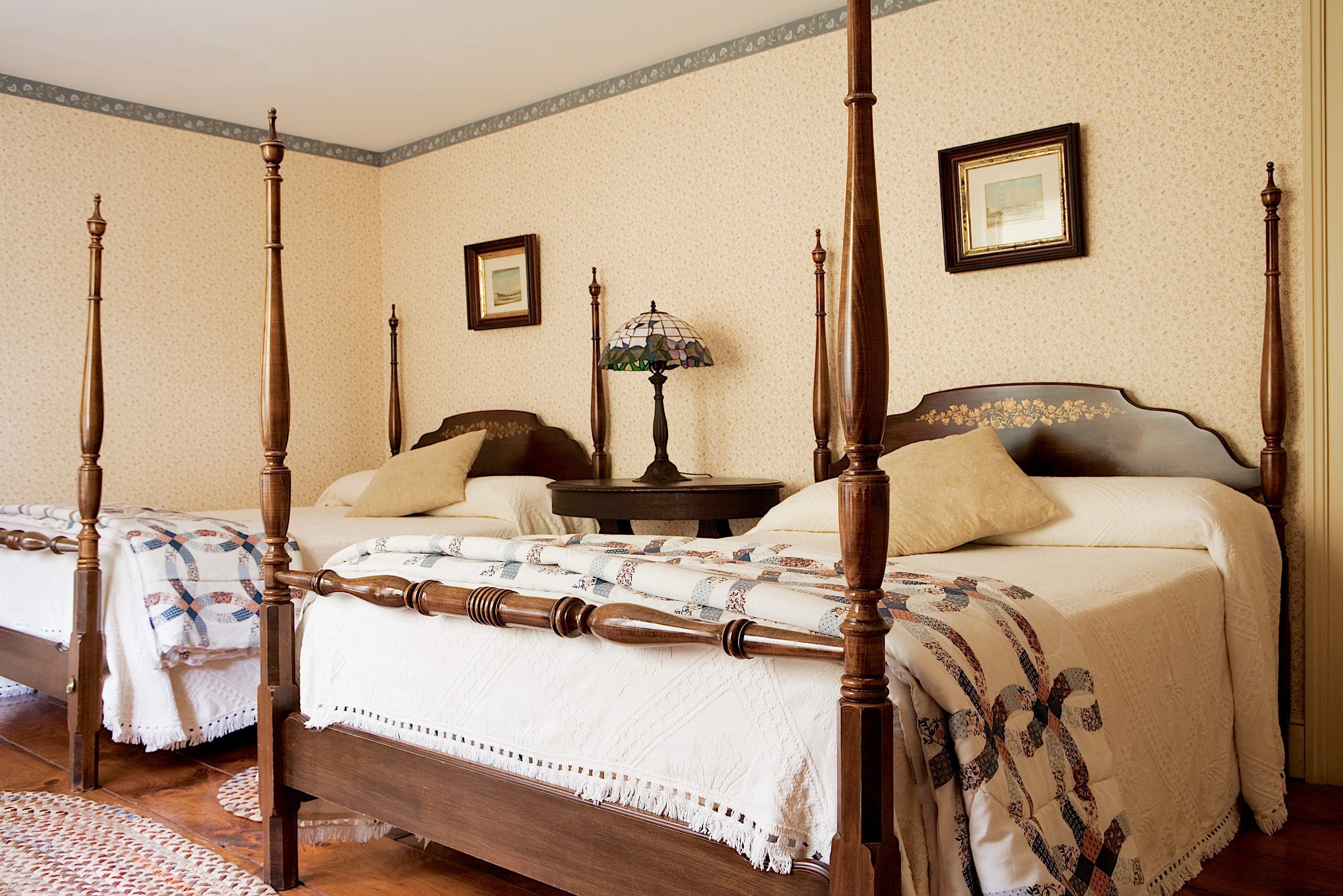 Winter Clove Inn bedroom with two four post beds..