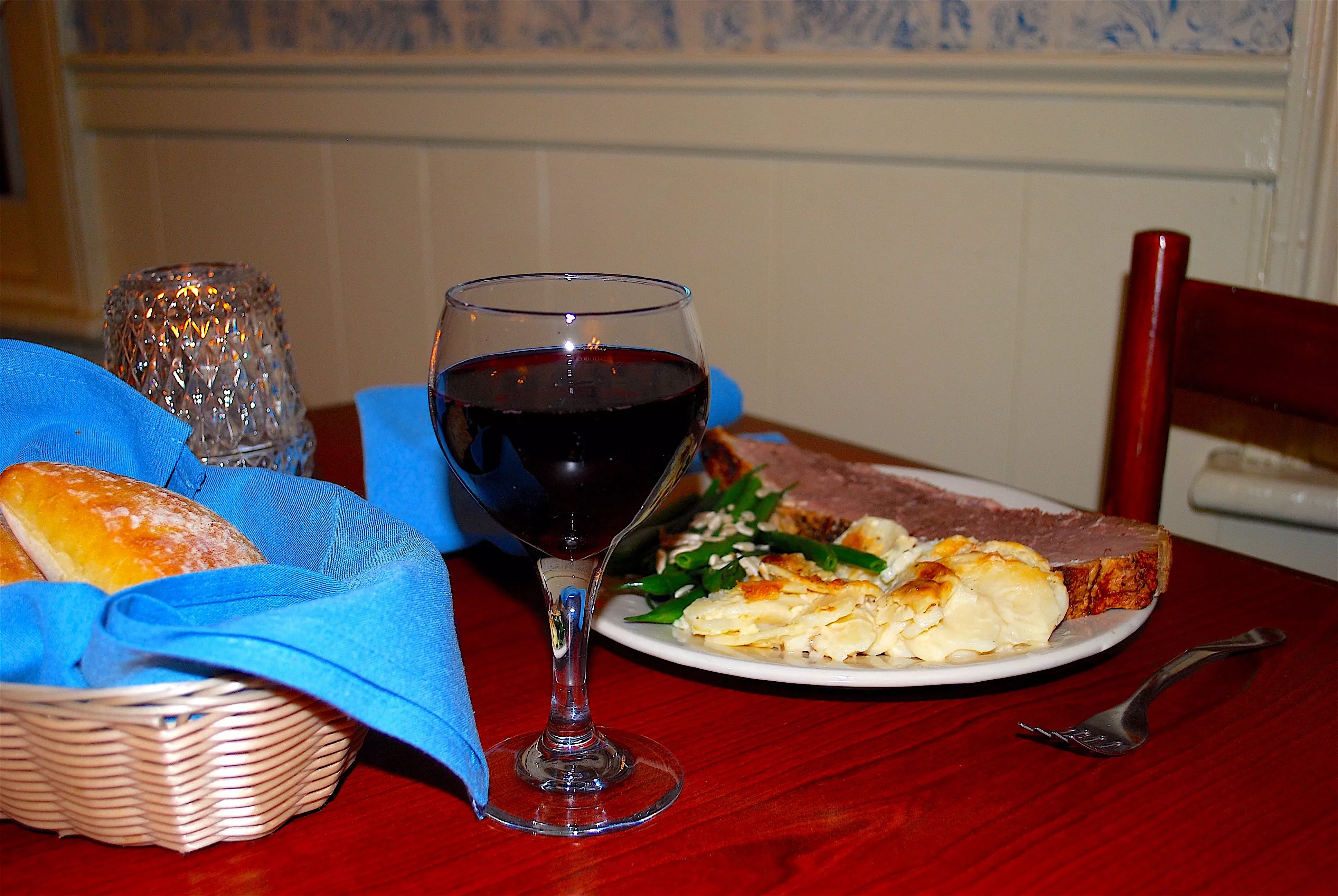 dinner at Winter Clove Inn Steak dinner with red wine.